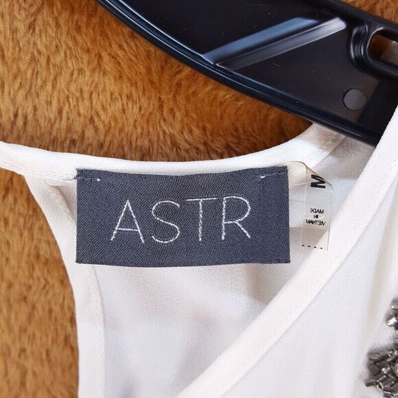 ASTR Womens Top Medium White Pullover Tank Sheer Rhinestone Beaded Sleeveless - Picture 3 of 8